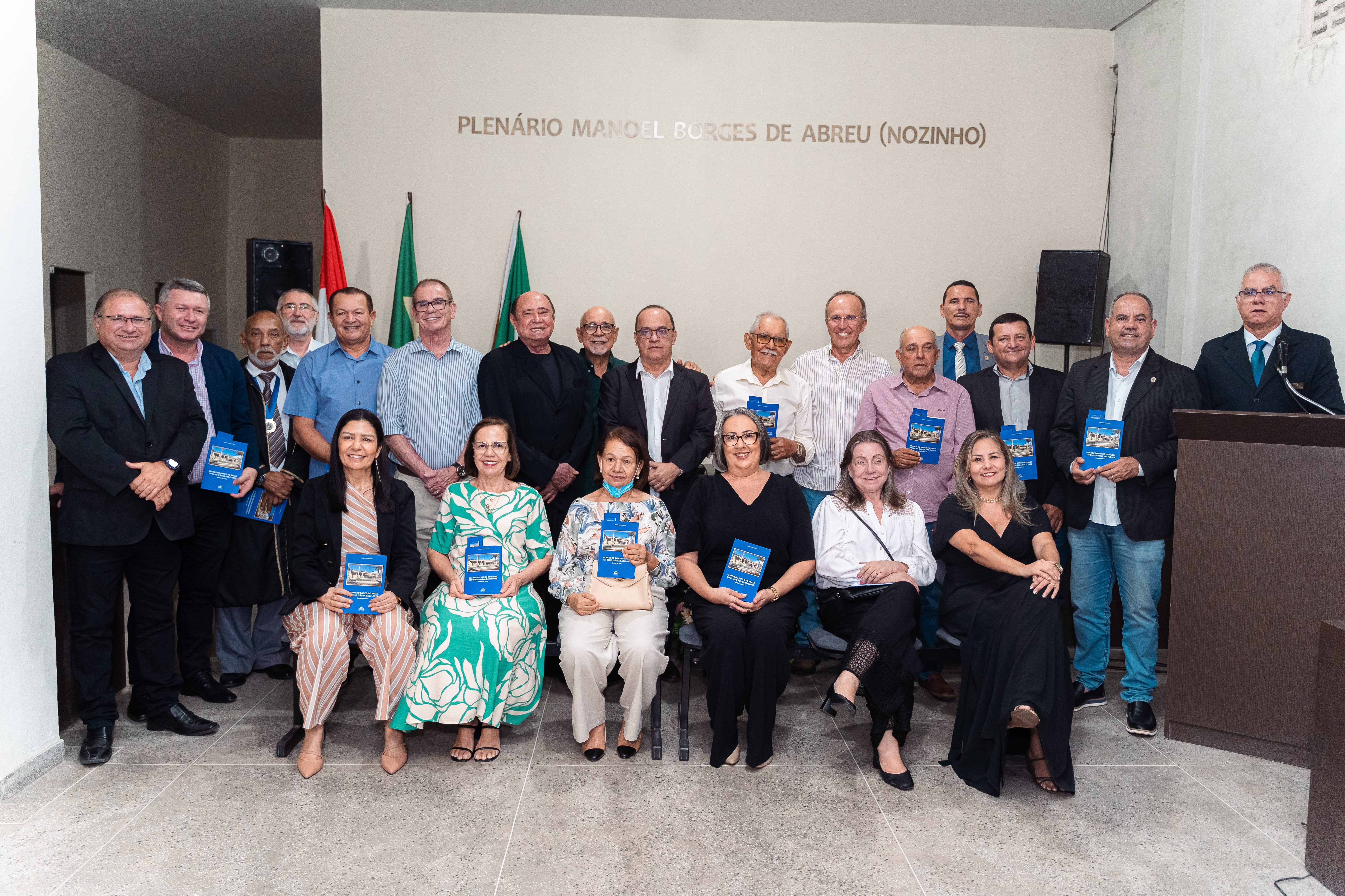 Câmara Municipal de Olho d’Água das Flores realiza Sessão Solene para o lançamento do livro em comemoração dos 45 anos do Banco do Brasil neste município.