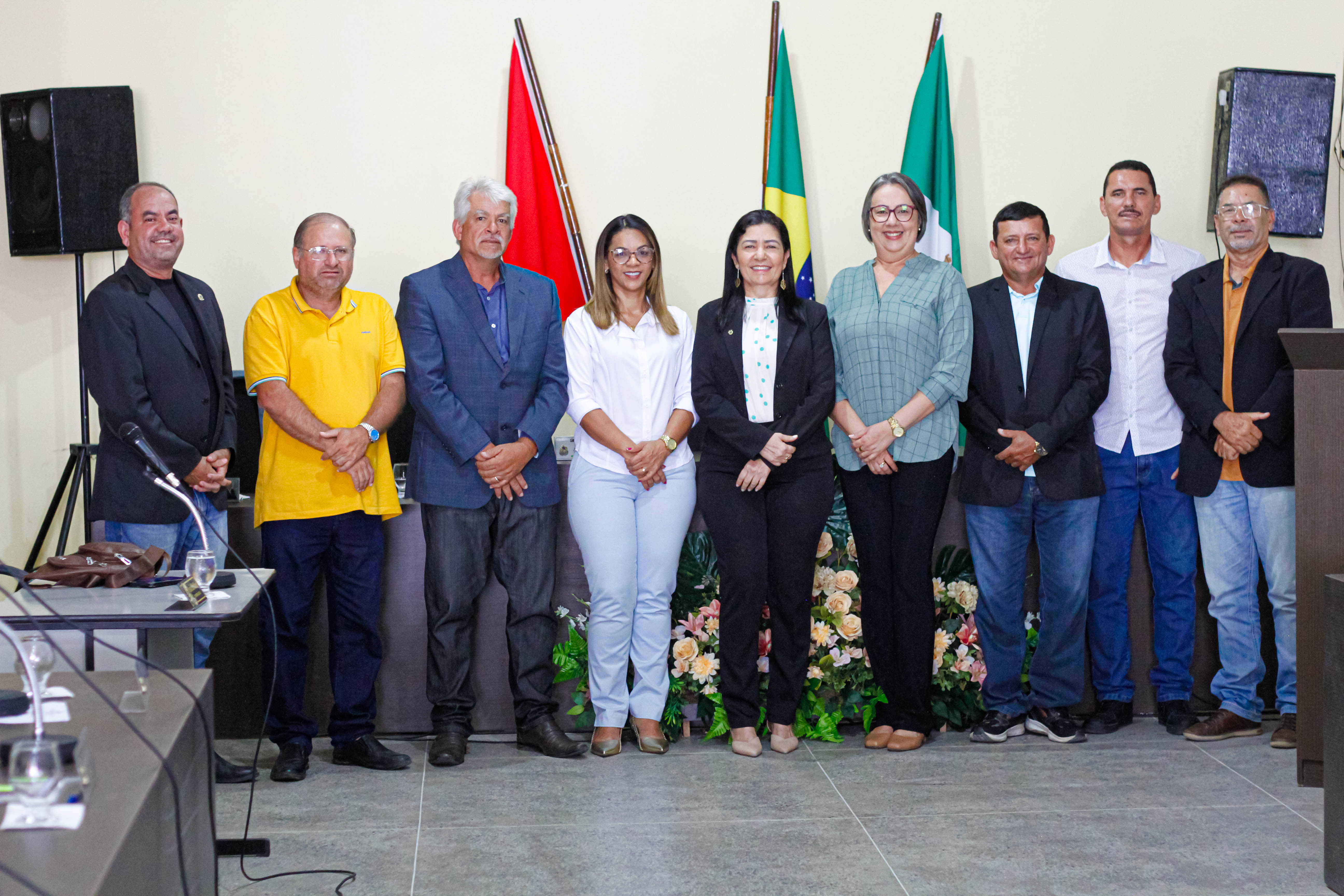  Projetos que Institui o Dia do Nascituro no calendário oficial do município e que cria a Comenda Conselheiro Tutelar Rui barbosas são aprovados por unanimidade.